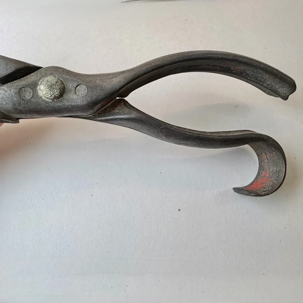 Vintage Fishing Tackle Lot Detty’s Fish Gripper Trilene Line Lures Swivels - Picture 8 of 9